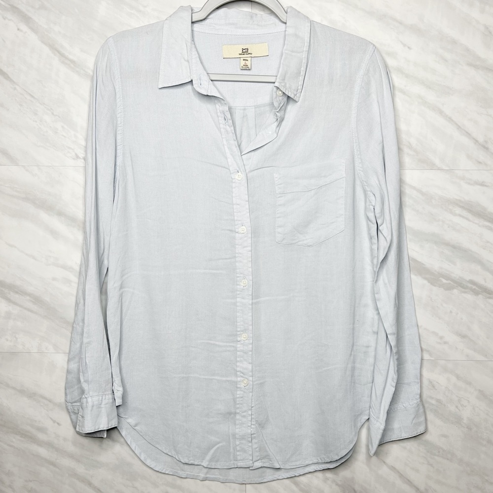 Thread & Supply Light Blue Button Down Shirt Small